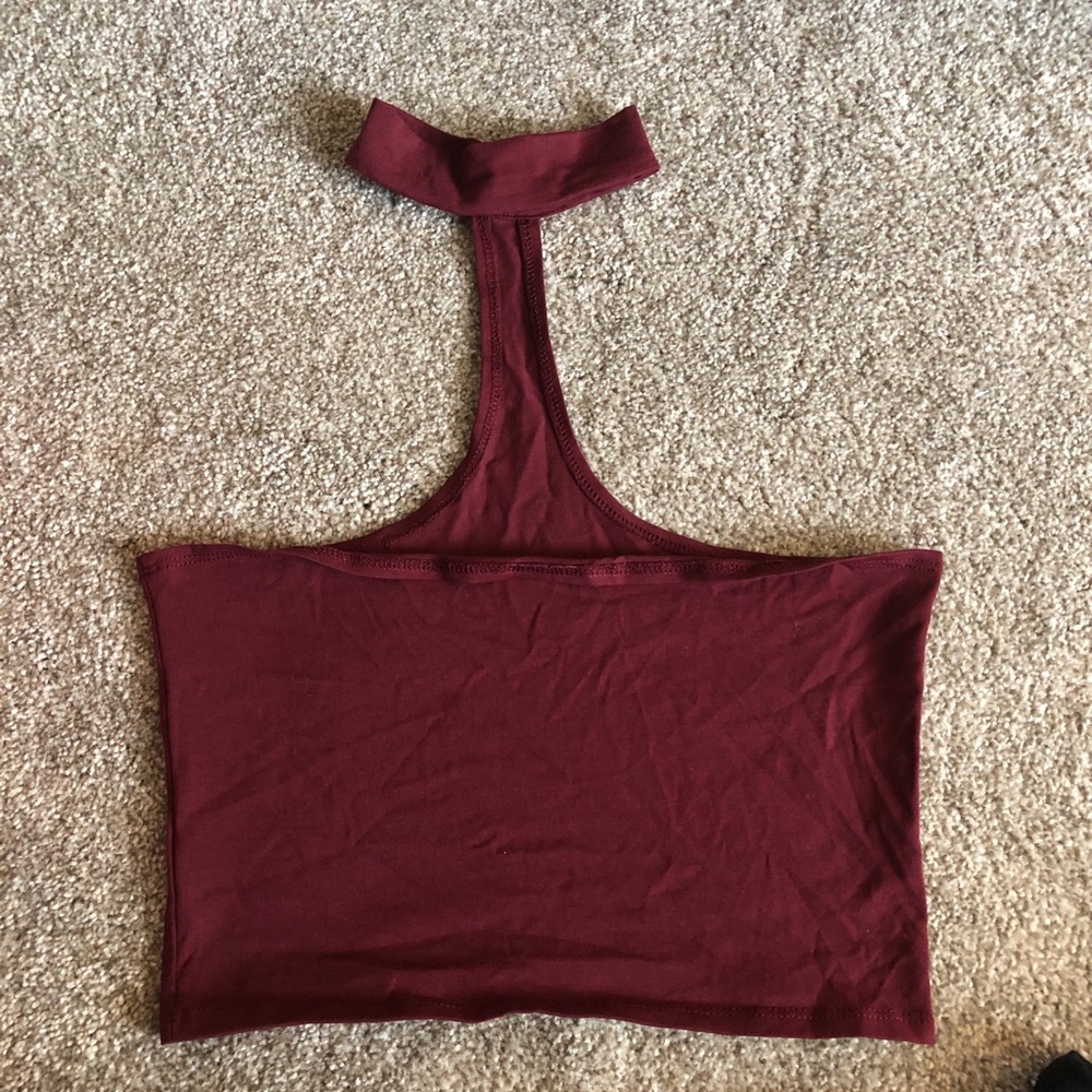 CROP TOP W/ CHOKER